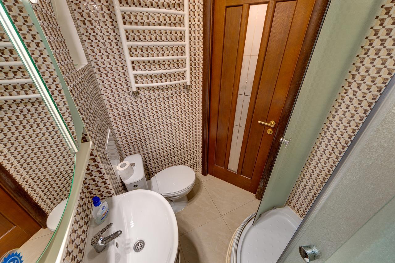 Apartamenty Na Dragomirova 10A Киев Экстерьер фото